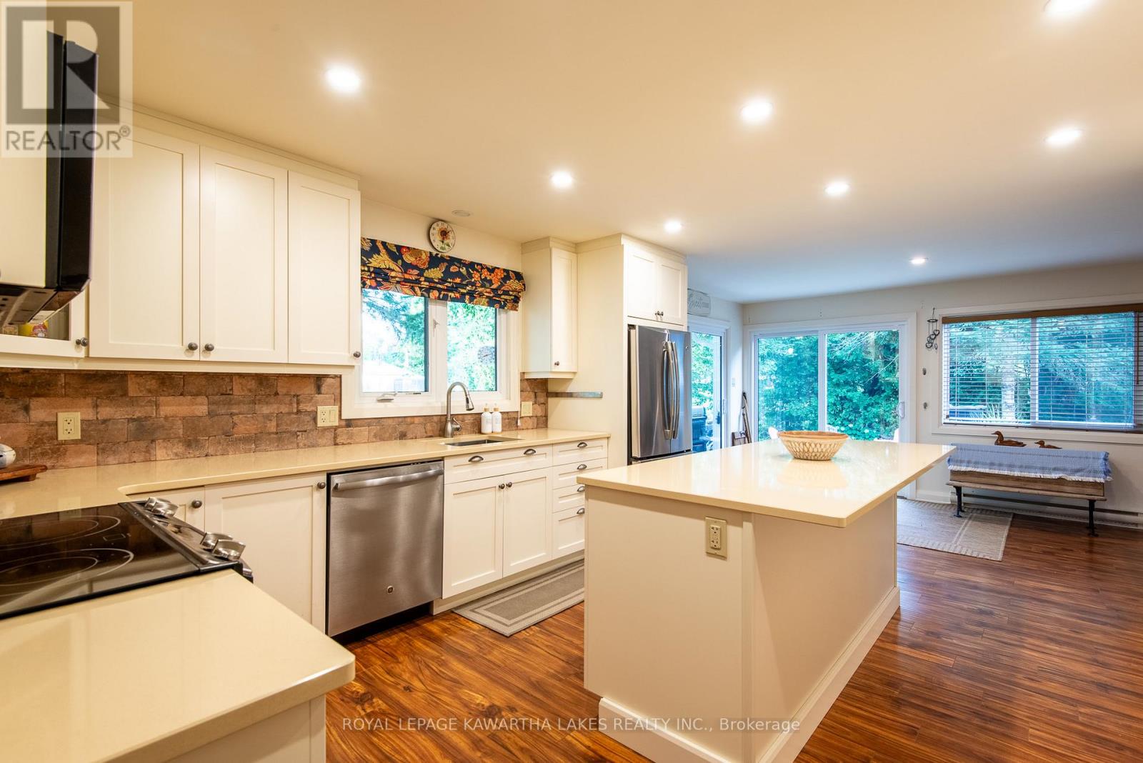 78 RIVERBANK ROAD - 13
