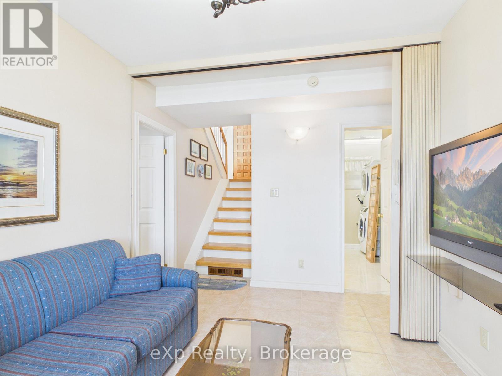 115 IVY DRIVE - 12