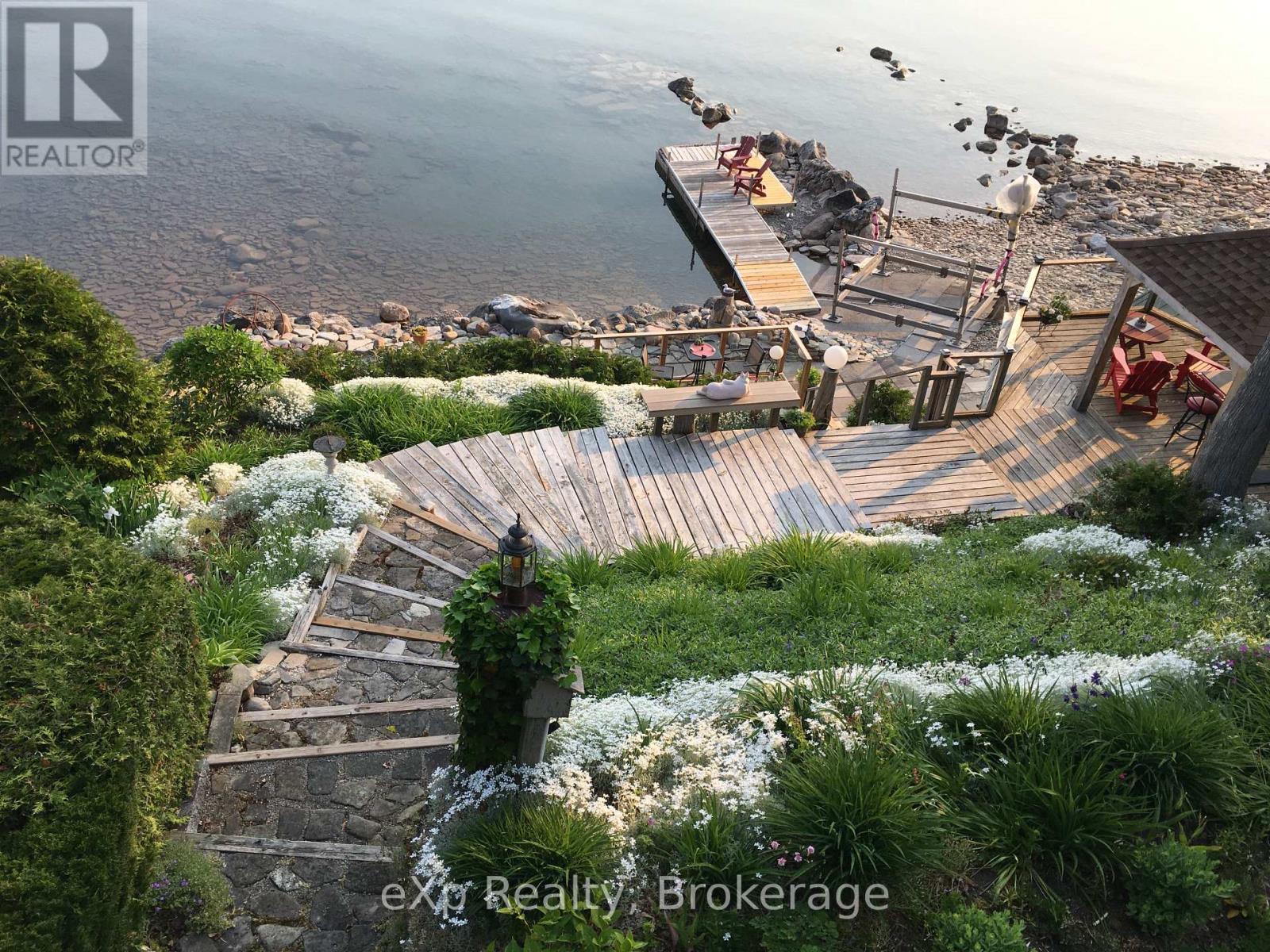 115 IVY DRIVE - 25