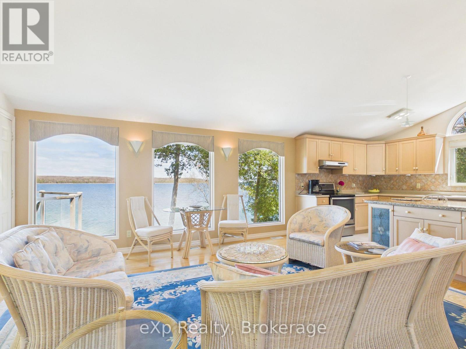 115 IVY DRIVE - 6