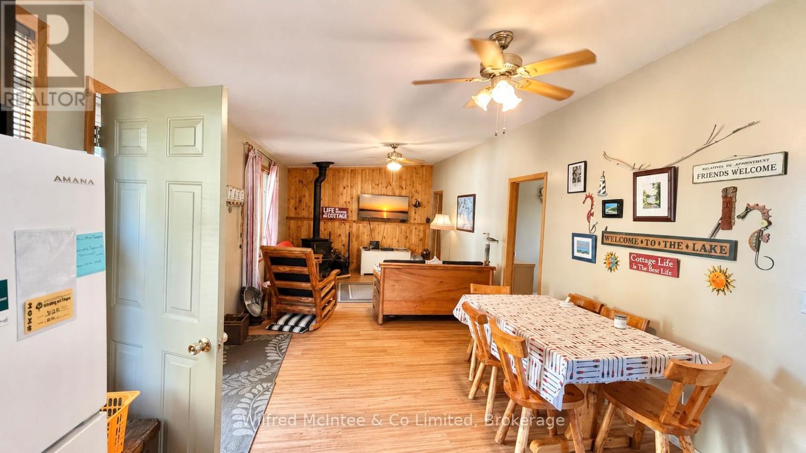 26 THOMPSON AVENUE - 36