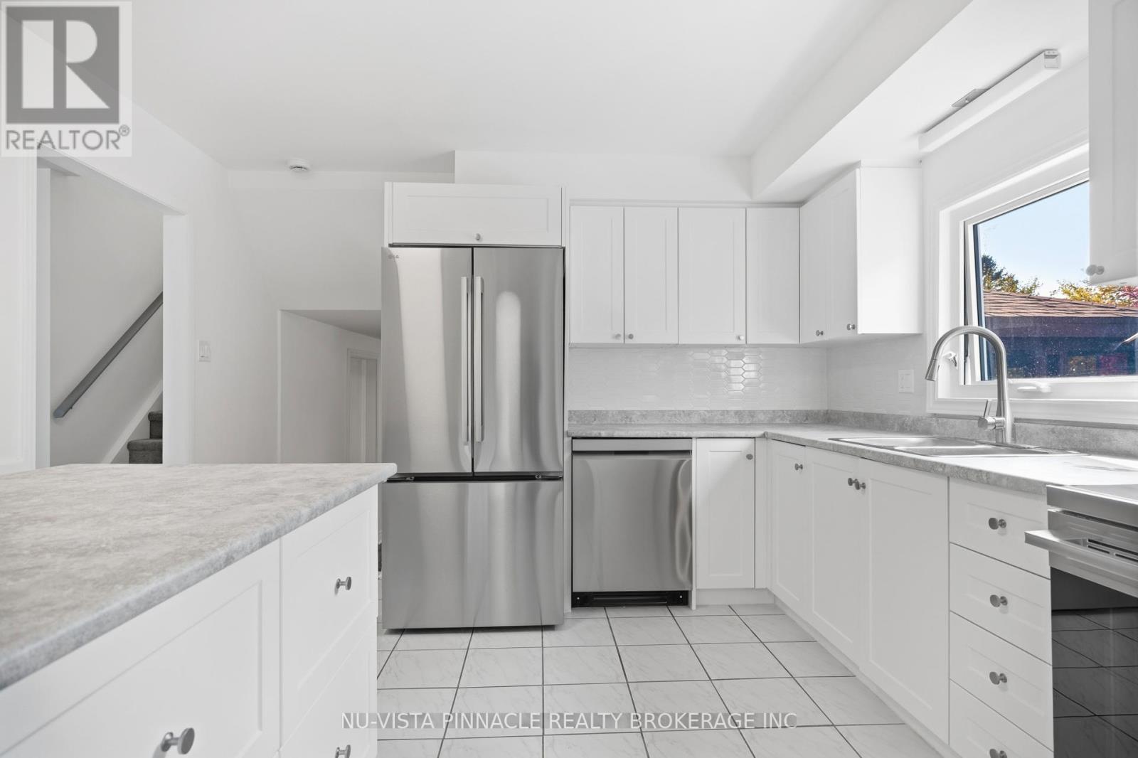 42 MILFORD CRESCENT - 16