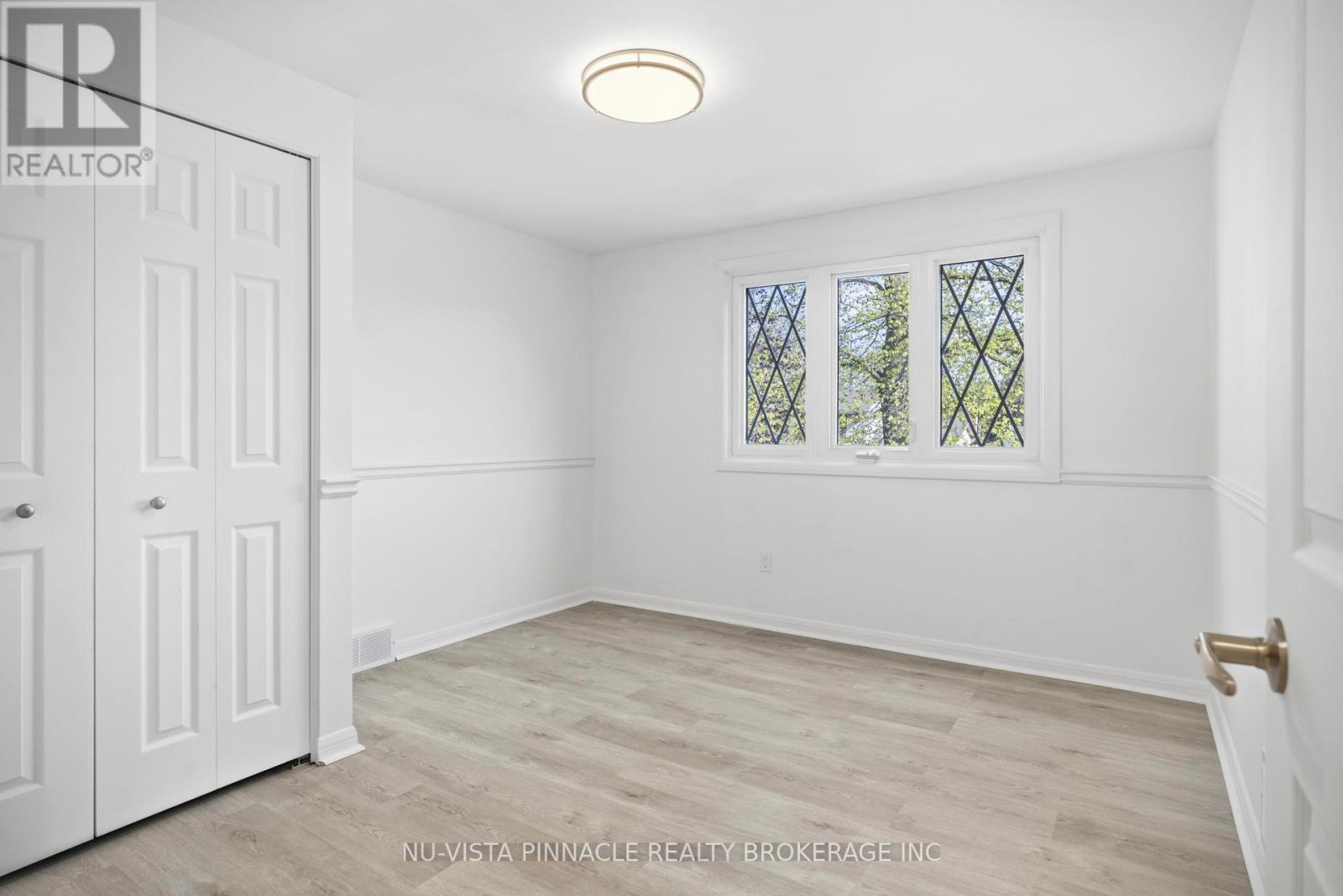 42 MILFORD CRESCENT - 19