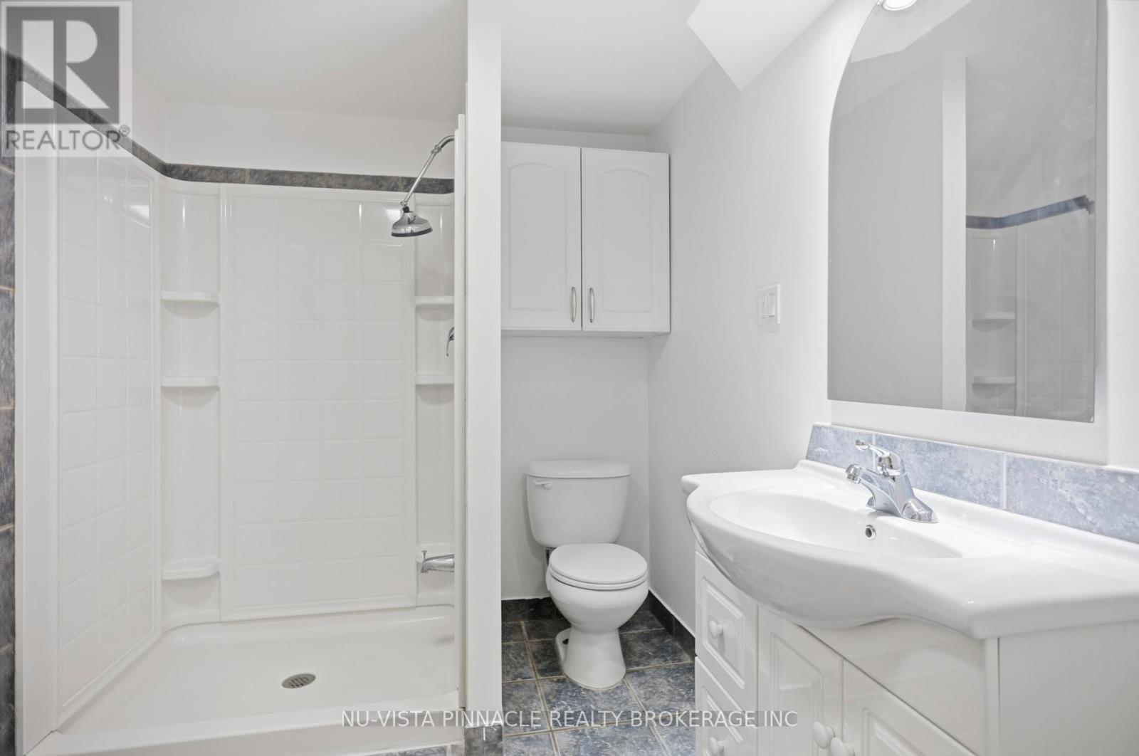 42 MILFORD CRESCENT - 25