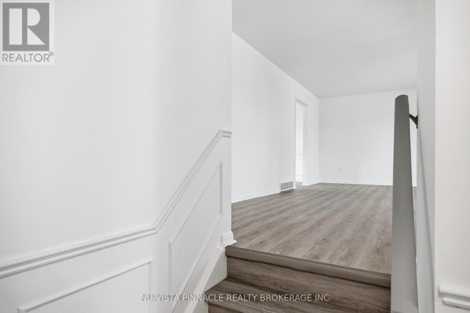 42 MILFORD CRESCENT - 29