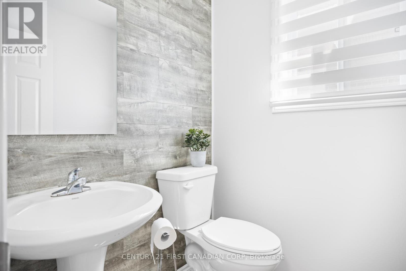 21 PEAR TREE AVENUE - 16