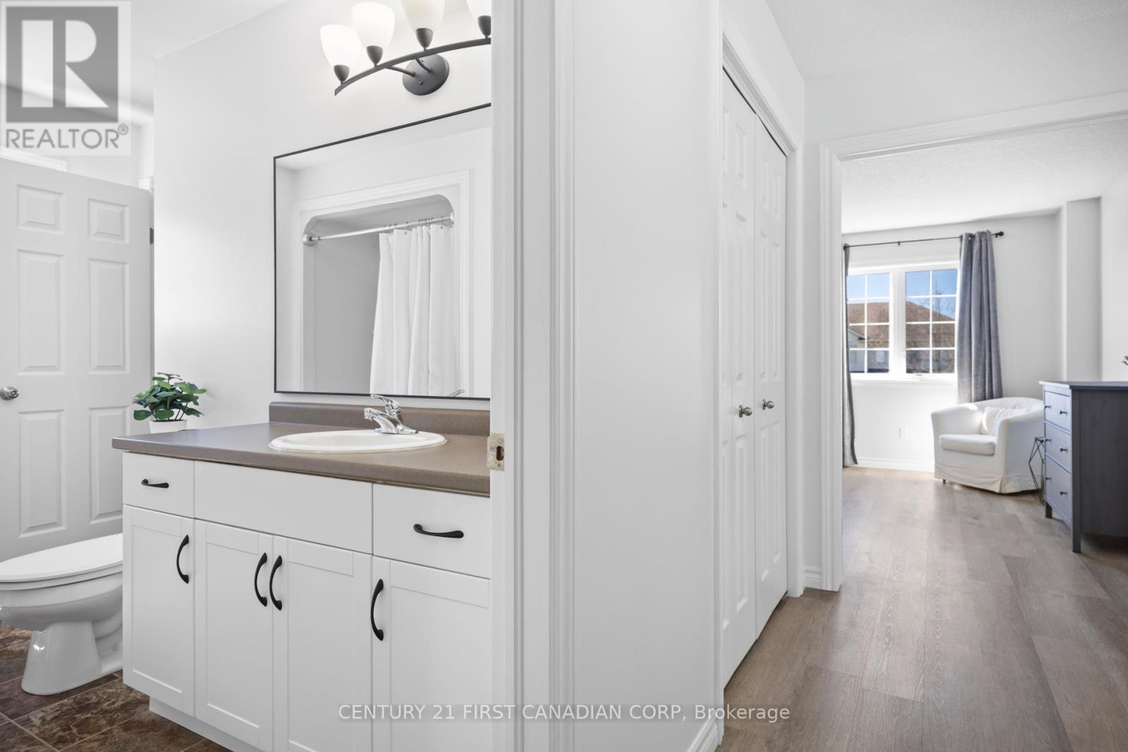 21 PEAR TREE AVENUE - 24