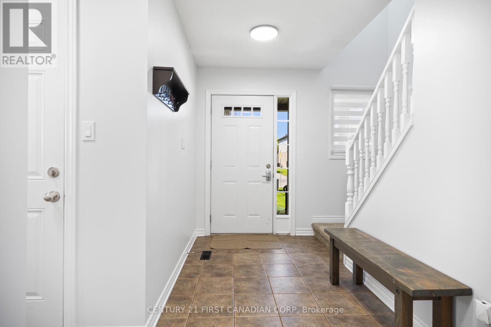 21 PEAR TREE AVENUE - 6