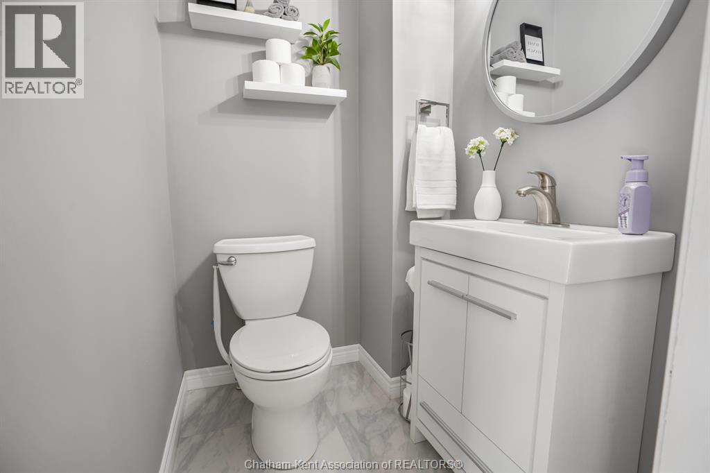 106 UNIVERSITY DRIVE, Chatham, Ontario, N7L4V5 — Photo 17