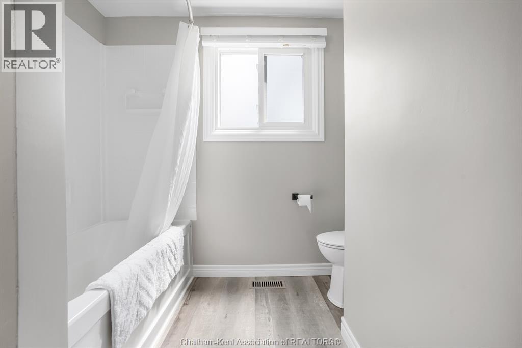 106 UNIVERSITY DRIVE, Chatham, Ontario, N7L4V5 — Photo 22