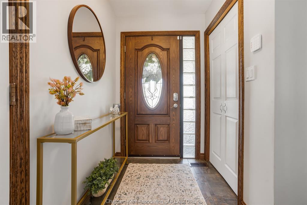106 UNIVERSITY DRIVE, Chatham, Ontario, N7L4V5 — Photo 3