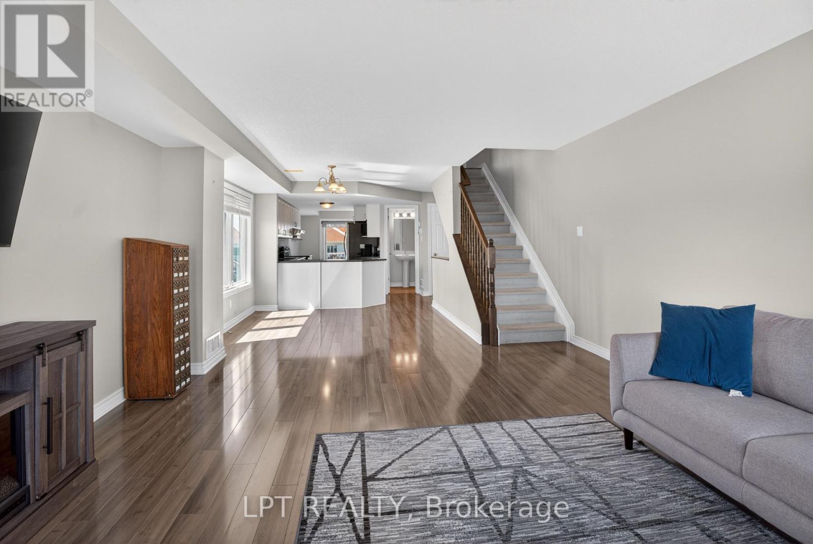 2 Bed, 3 Bath House for Sale in Ottawa – 2342 ESPRIT DRIVE, Ottawa – MLS# X13109430 - Image 10