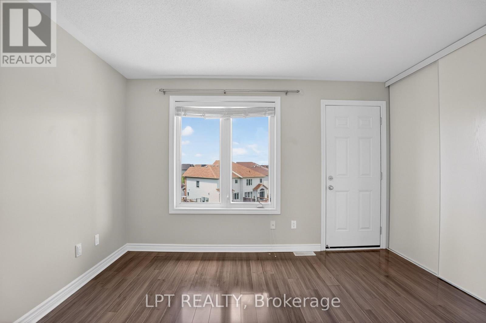 2 Bed, 3 Bath House for Sale in Ottawa – 2342 ESPRIT DRIVE, Ottawa – MLS# X13109430 - Image 31