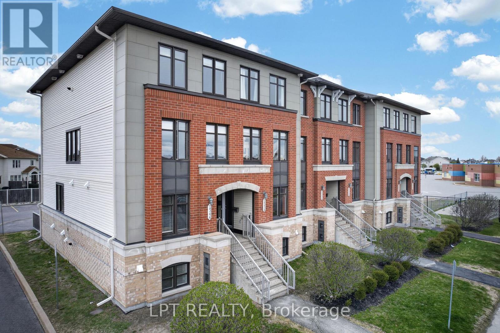 2 Bed, 3 Bath House for Sale in Ottawa – 2342 ESPRIT DRIVE, Ottawa – MLS# X13109430 - Image 44