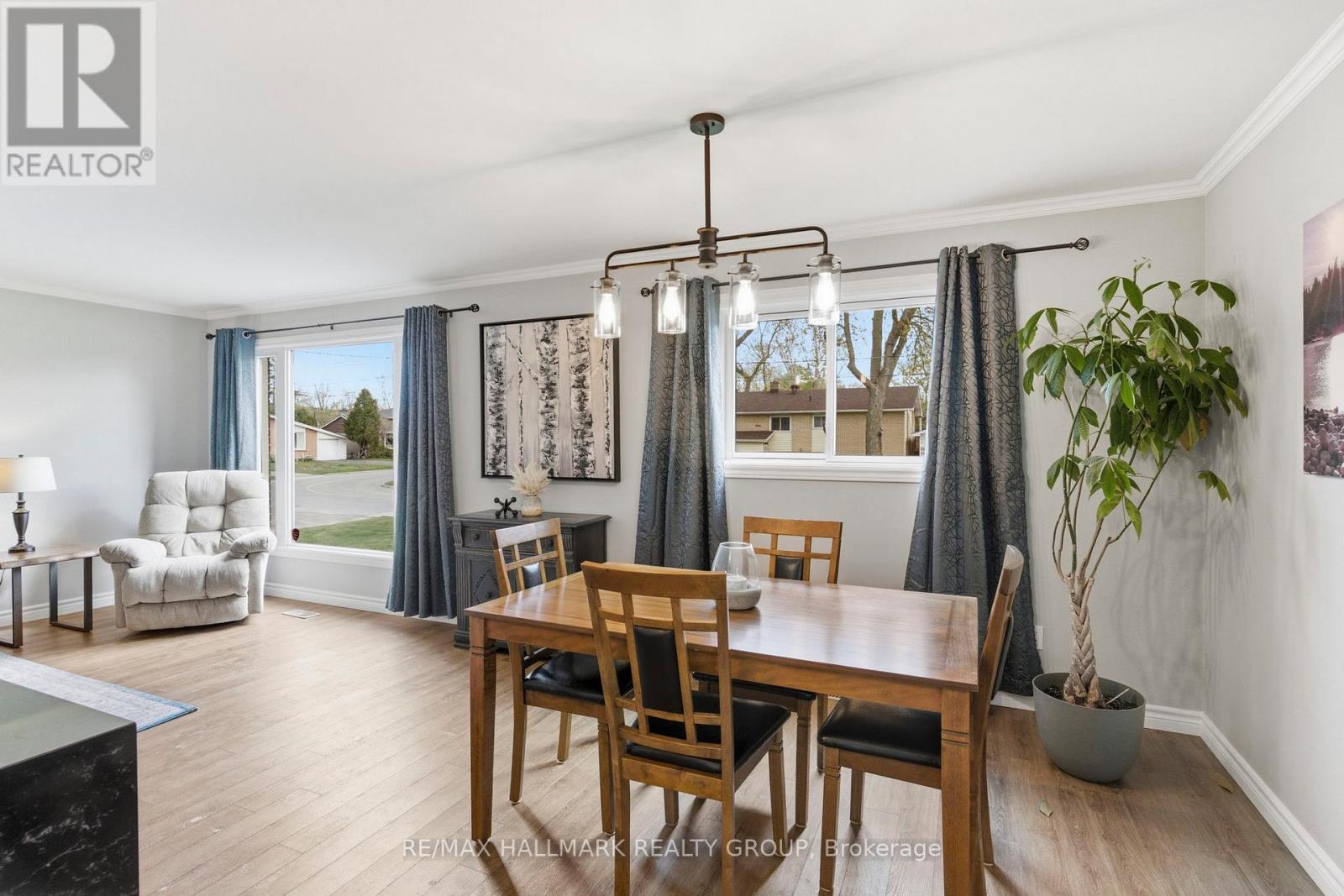22 ELM AVENUE - 11