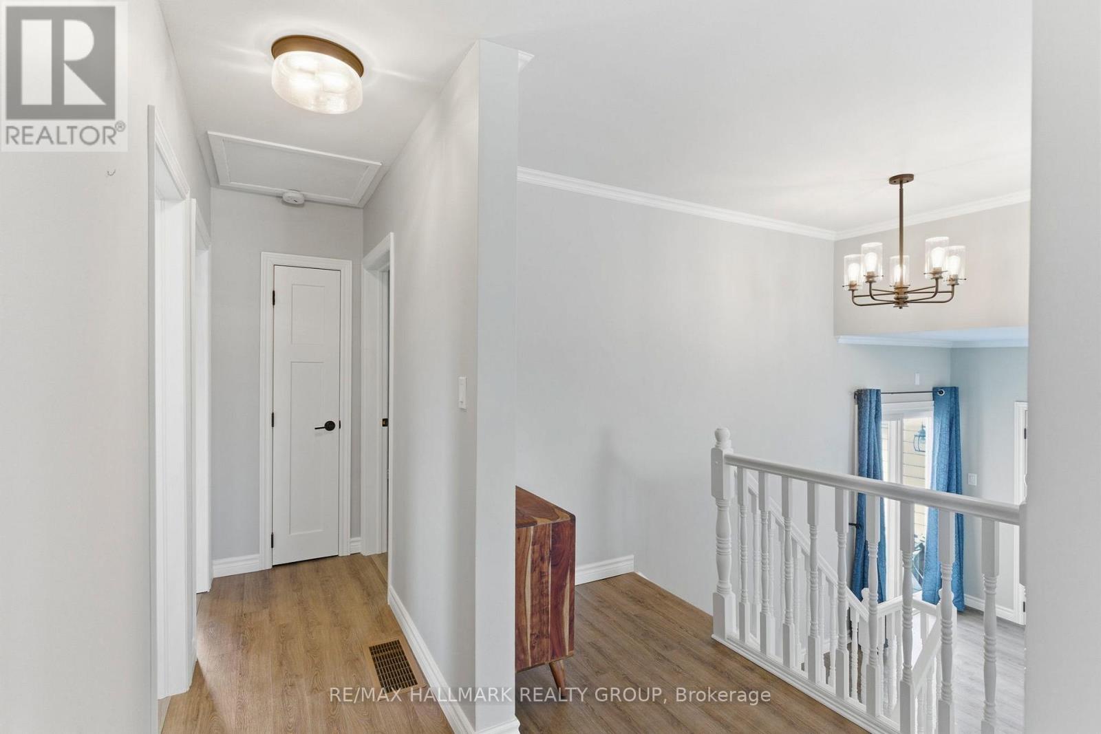 22 ELM AVENUE - 16