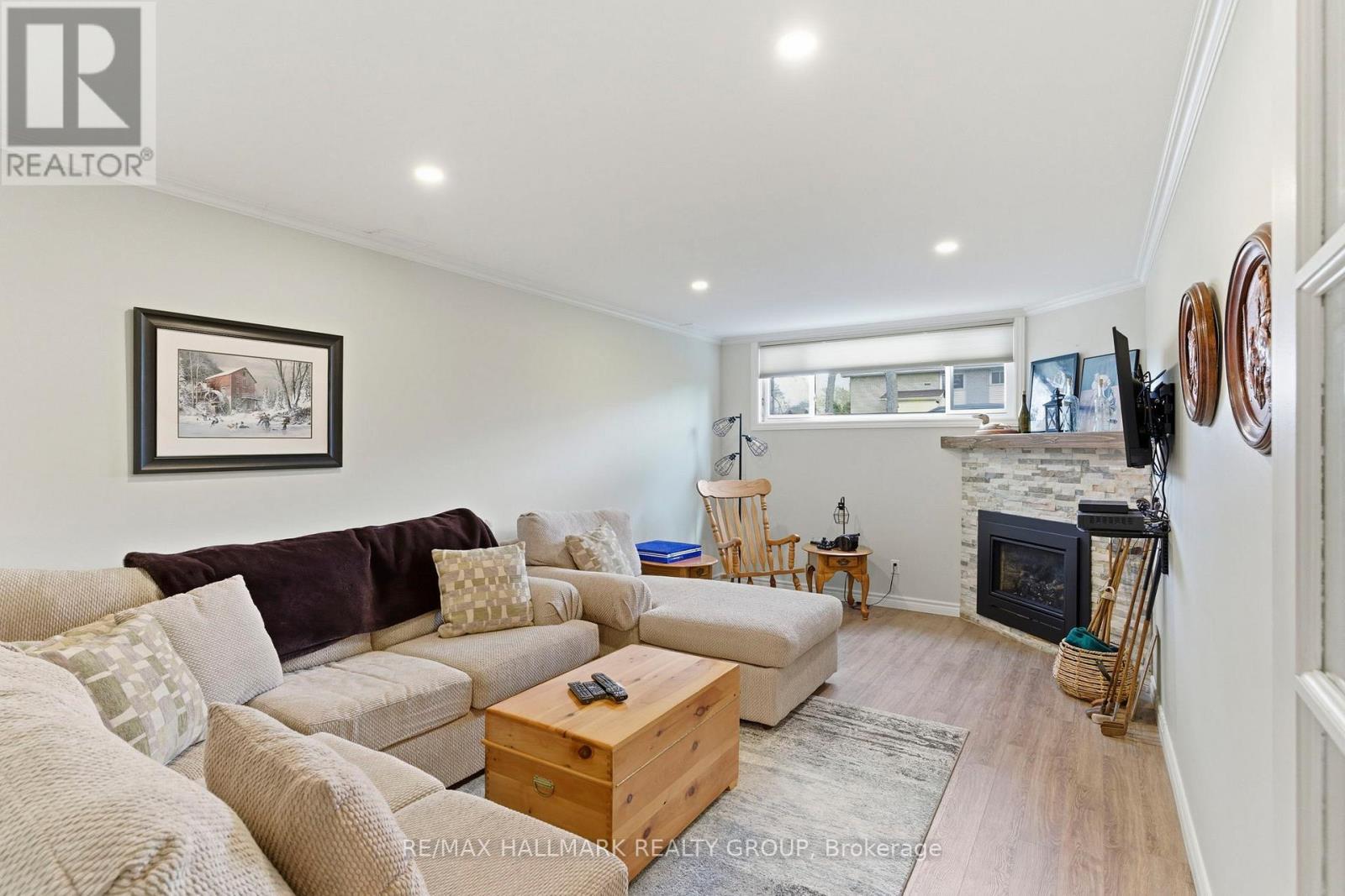 22 ELM AVENUE - 22