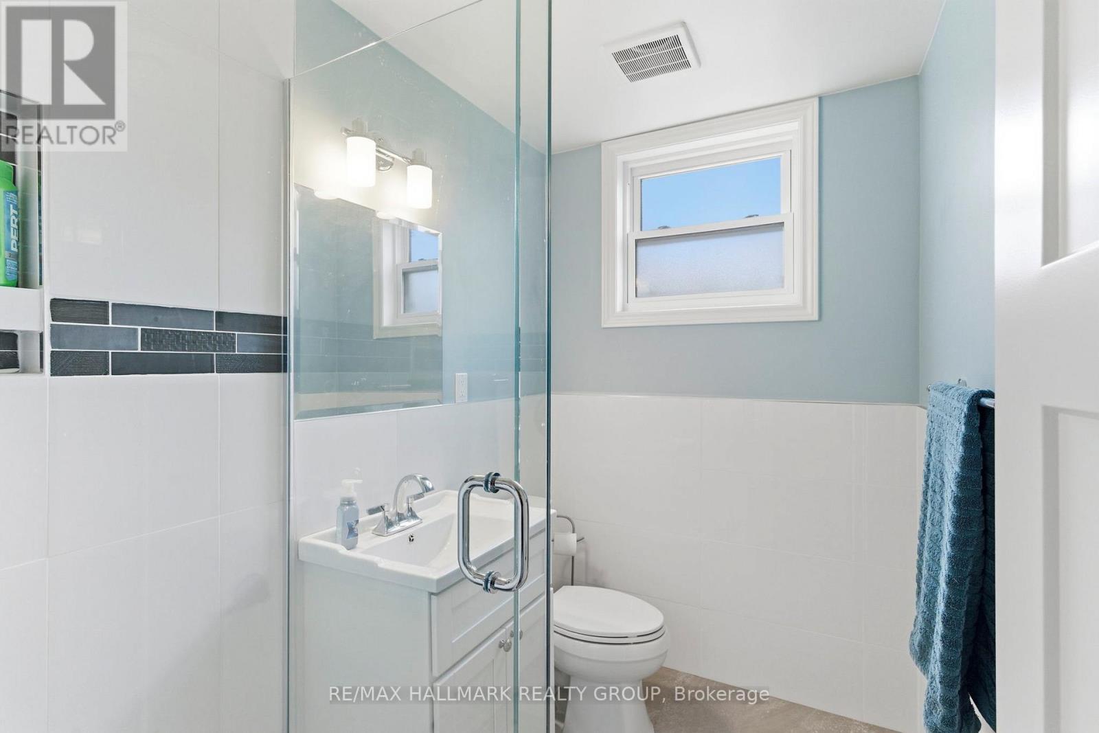 22 ELM AVENUE - 27