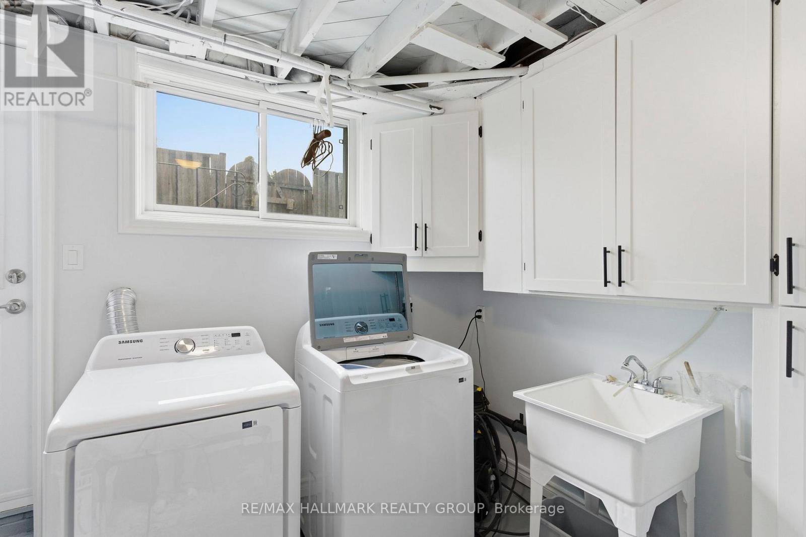 22 ELM AVENUE - 29
