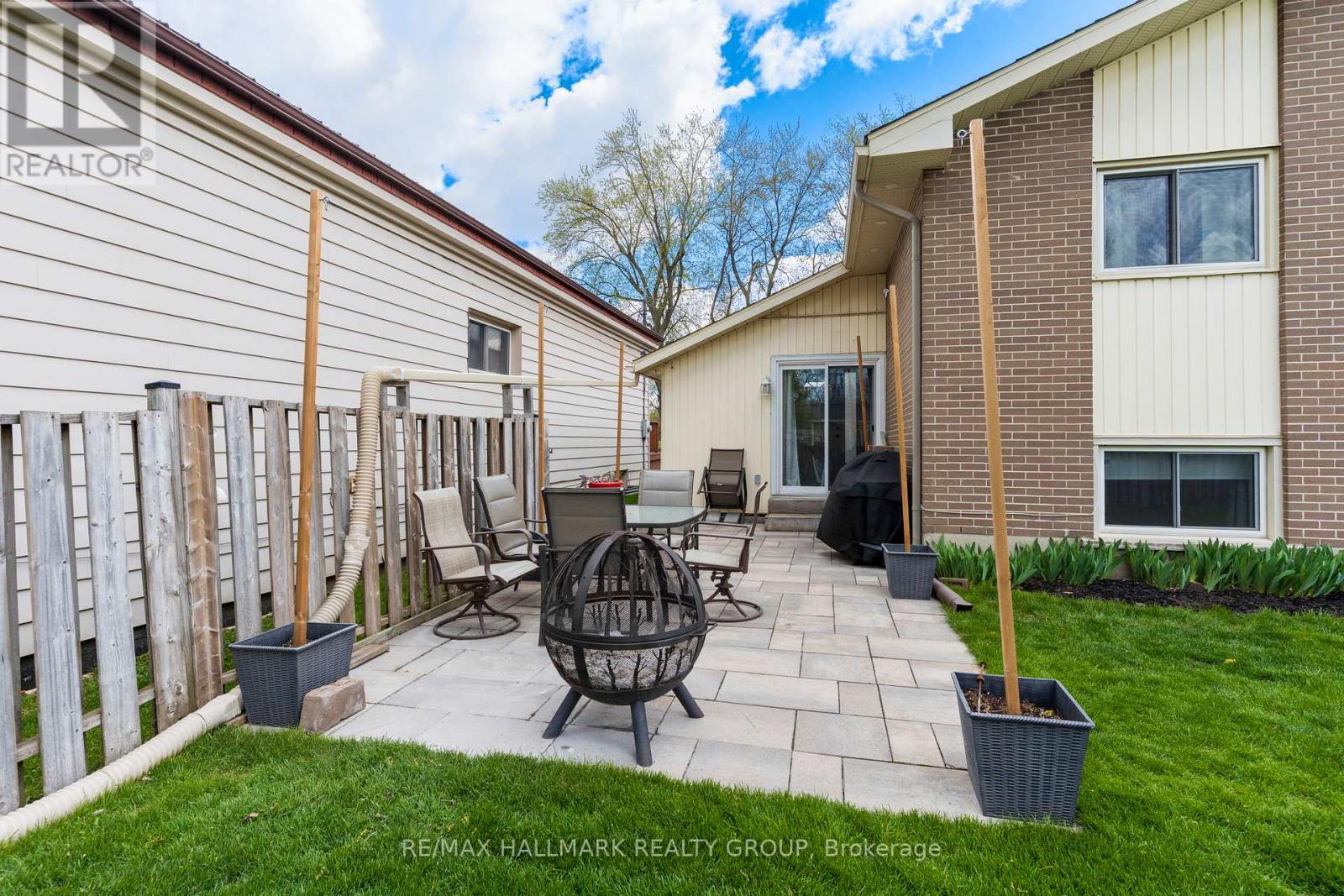 22 ELM AVENUE - 31