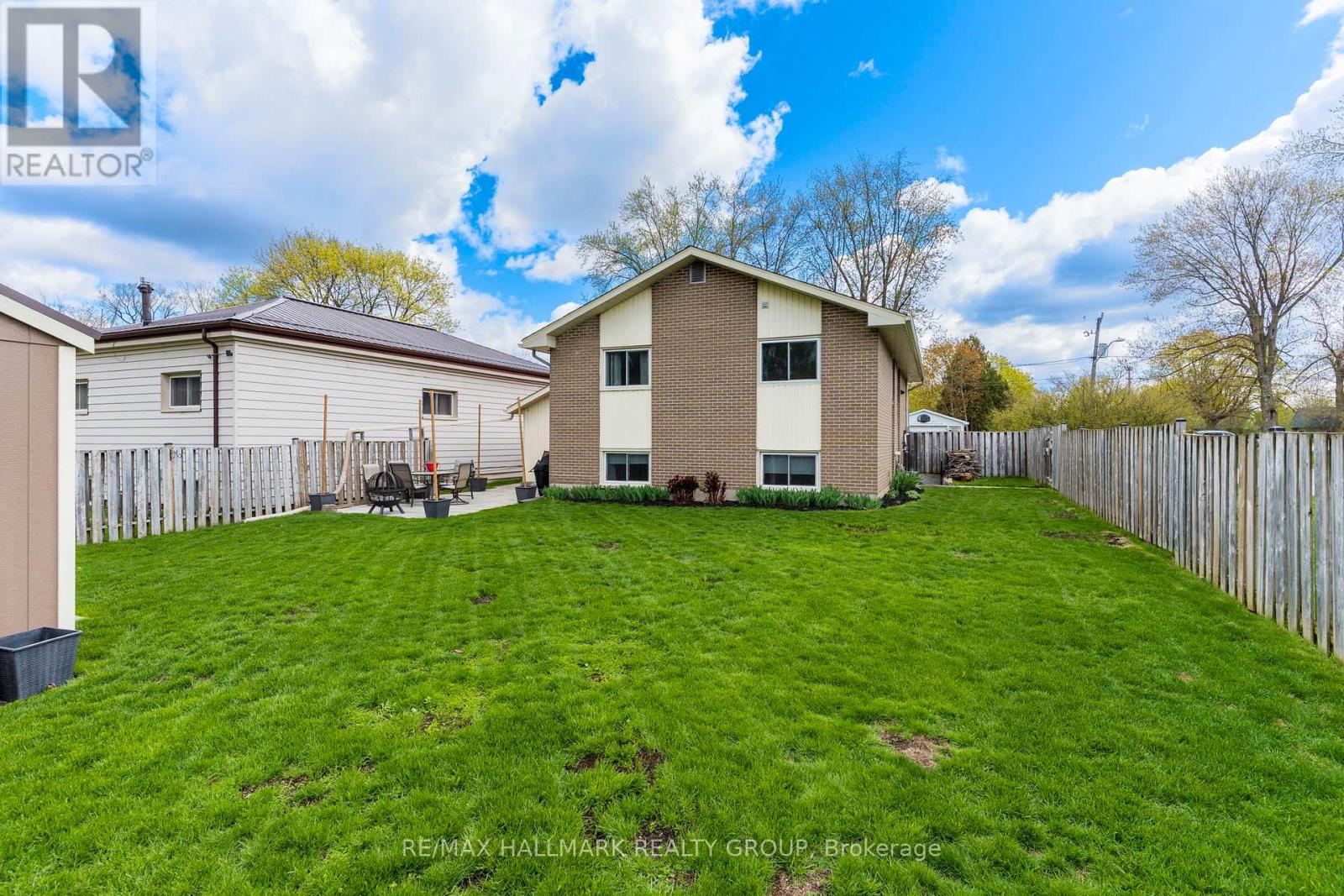 22 ELM AVENUE - 33