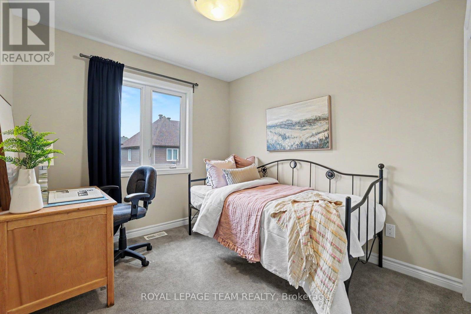 3 Bed, 3 Bath House for Sale in Ottawa – 293 FERGUS CRESCENT, Ottawa – MLS# X13109542 - Image 24