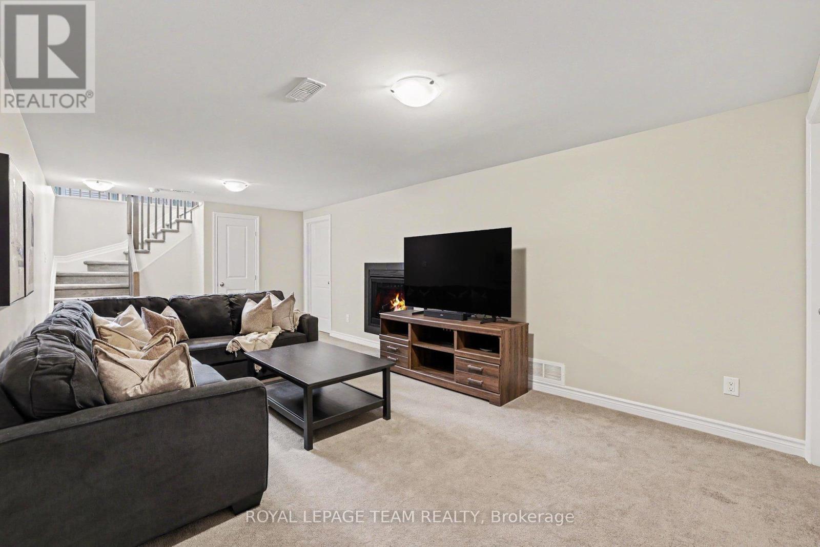 3 Bed, 3 Bath House for Sale in Ottawa – 293 FERGUS CRESCENT, Ottawa – MLS# X13109542 - Image 29