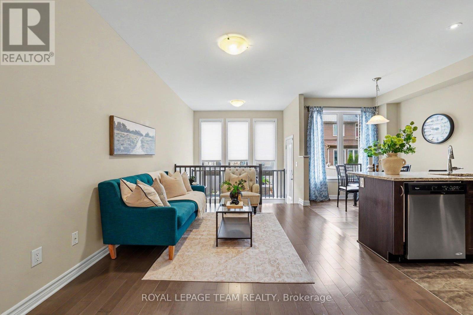 3 Bed, 3 Bath House for Sale in Ottawa – 293 FERGUS CRESCENT, Ottawa – MLS# X13109542 - Image 9