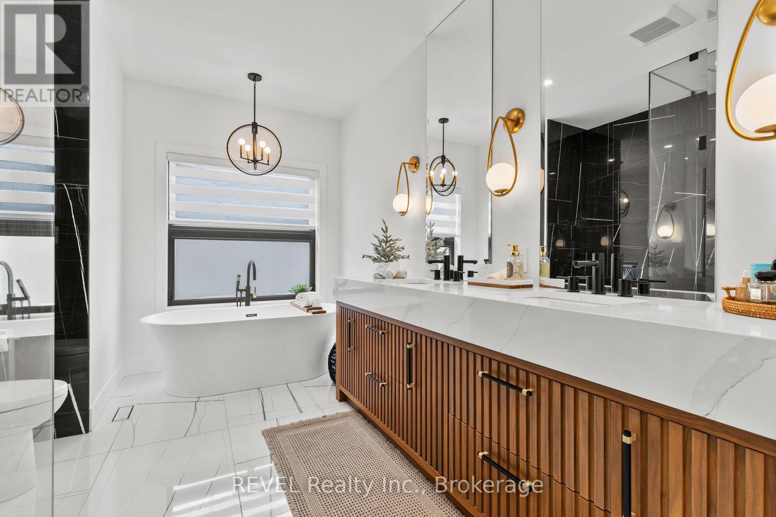 55 SWAN AVENUE - 8