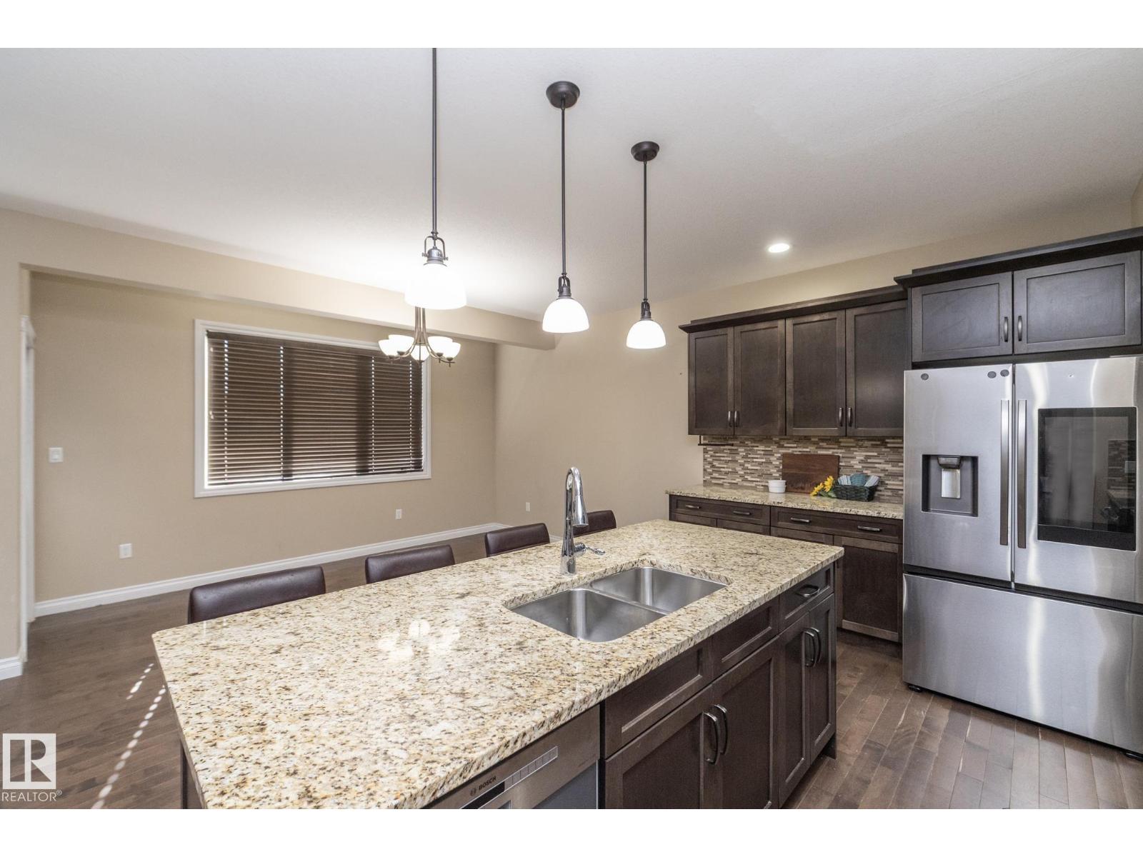 151 CALEDONIA DR, Leduc