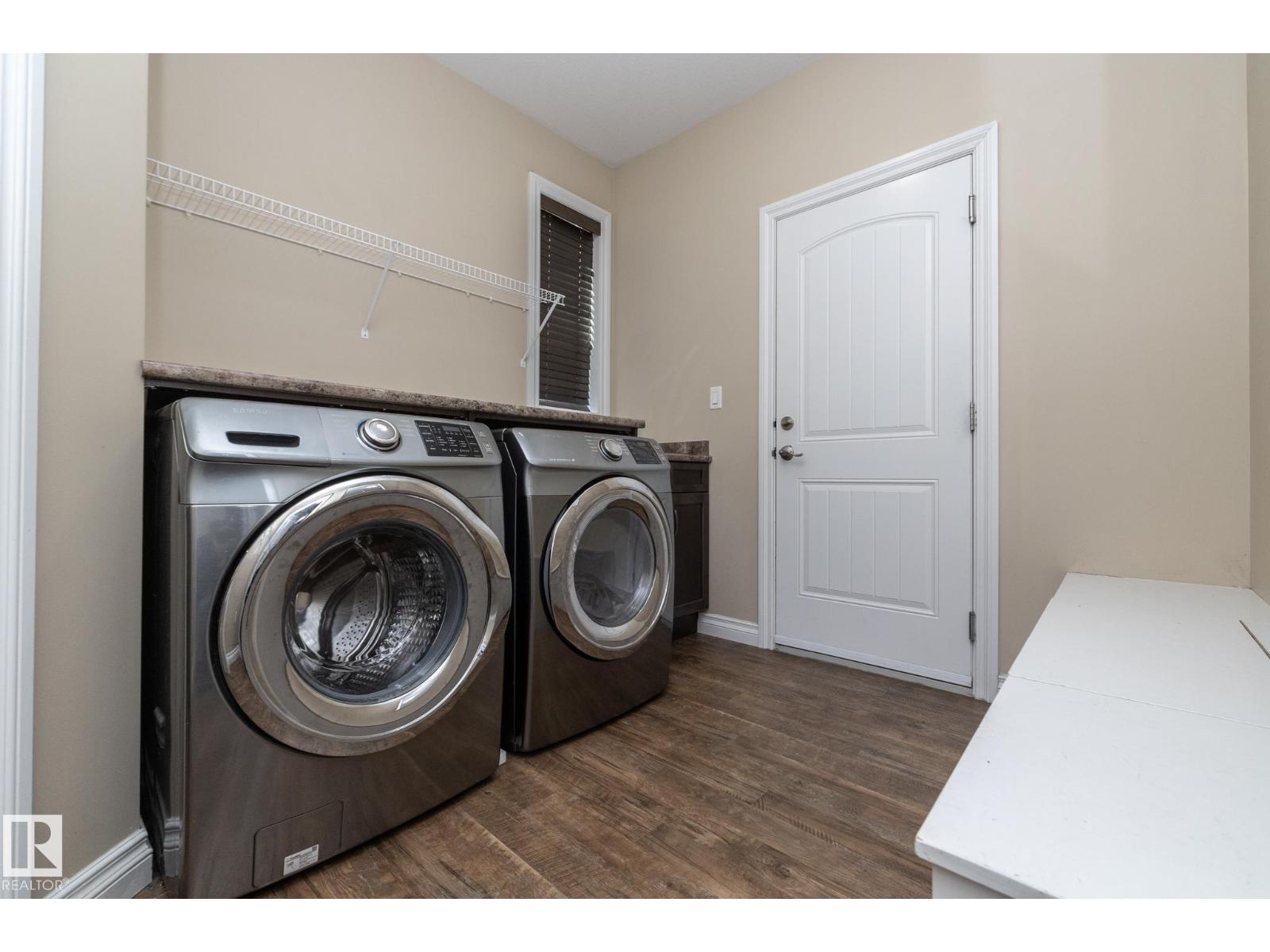 151 CALEDONIA DR, Leduc
