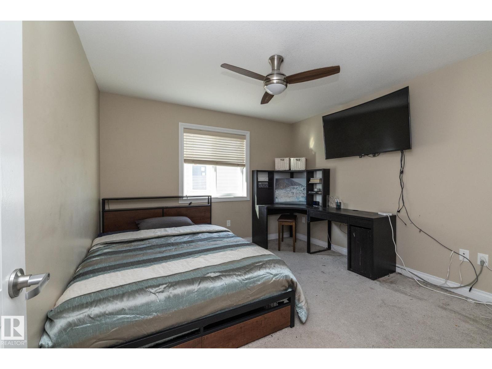 151 CALEDONIA DR, Leduc