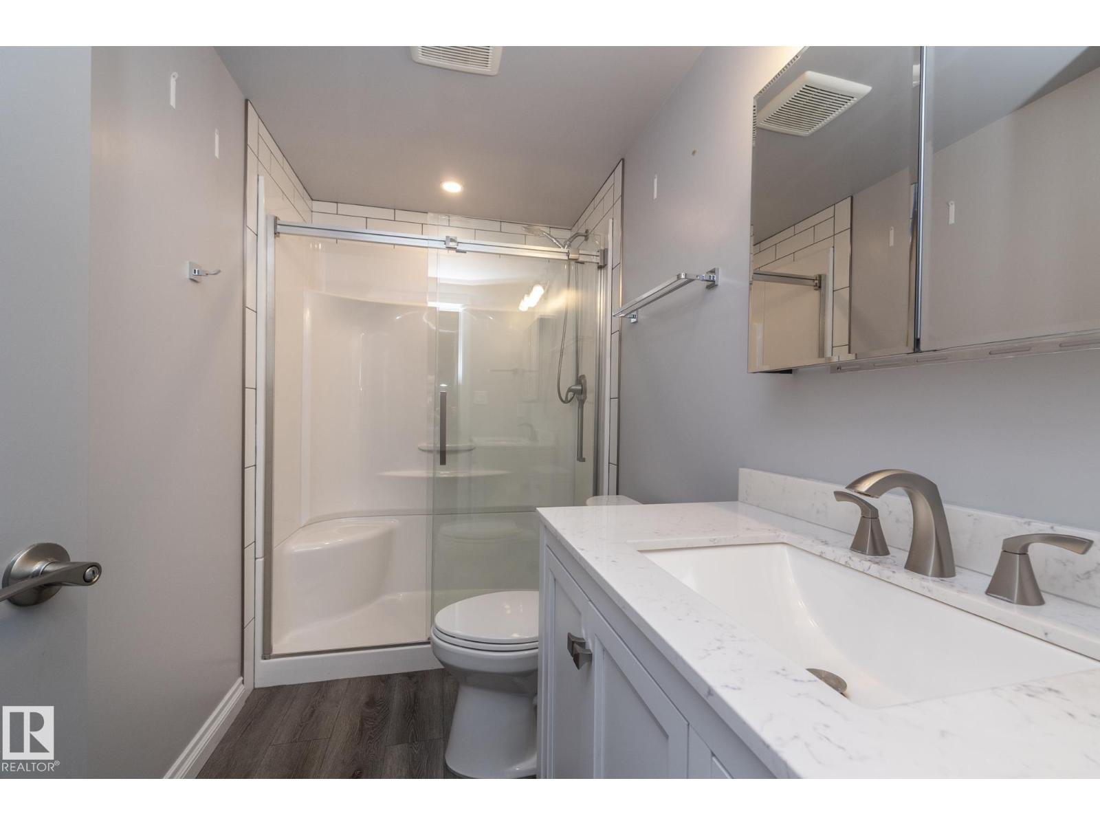 151 CALEDONIA DR, Leduc