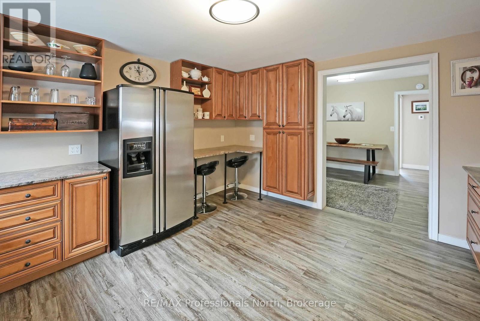 1392 OLD DONALD ROAD - 17