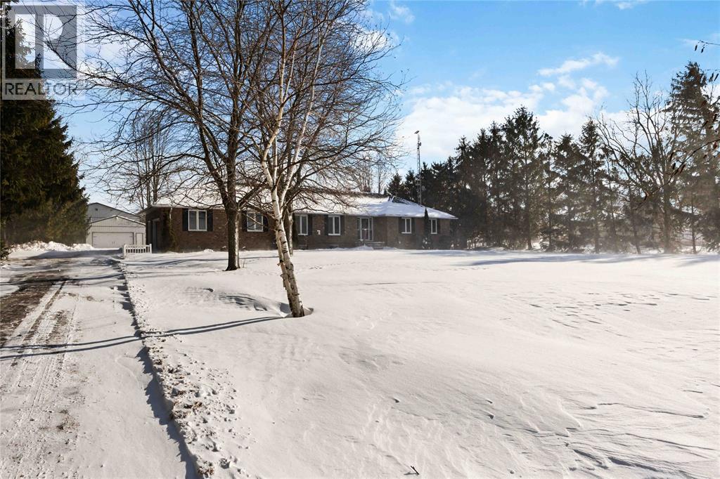5386 MANDAUMIN ROAD, Plympton-Wyoming, Ontario, N7T7H3 — Photo 8