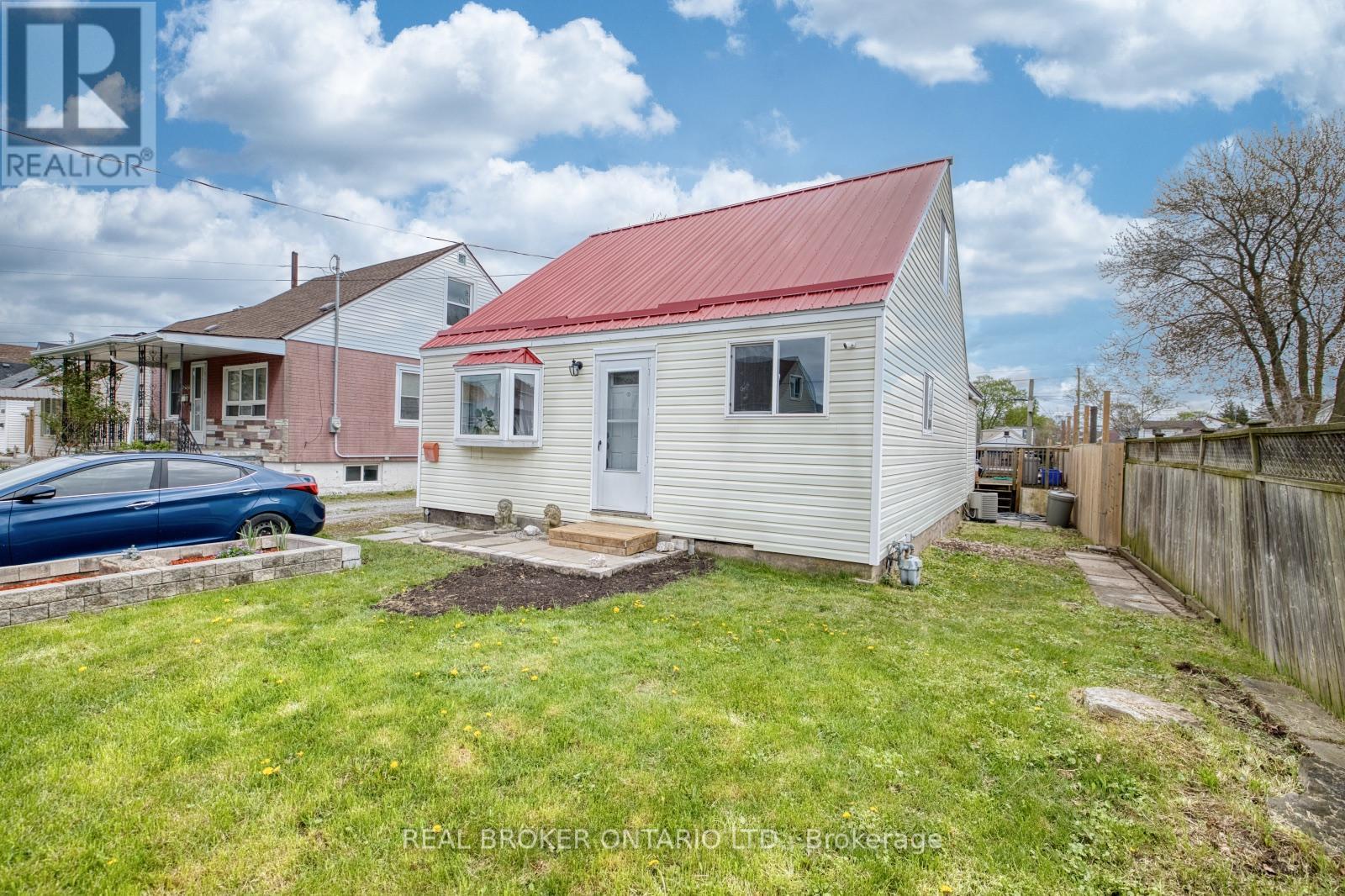 5298 OTTAWA AVENUE - 3