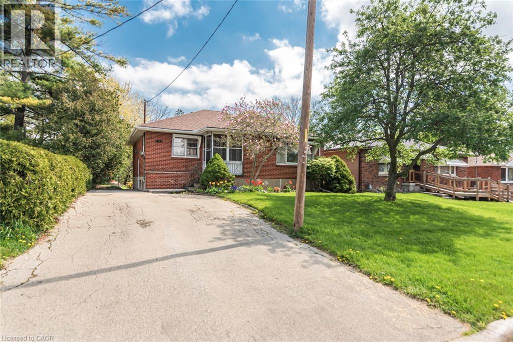 1167 FISHER Avenue - 2