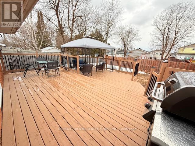 17 ERICKSON AVENUE - 8