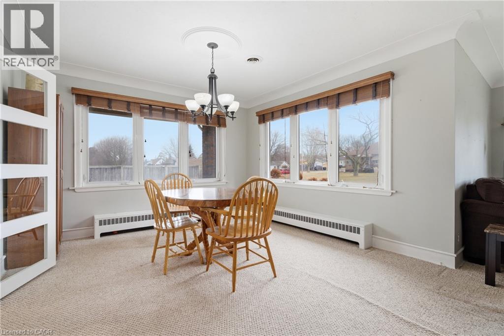 440 CHURCHILL Avenue - 10