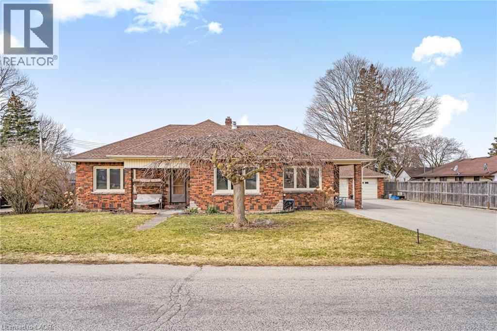 440 CHURCHILL Avenue - 5