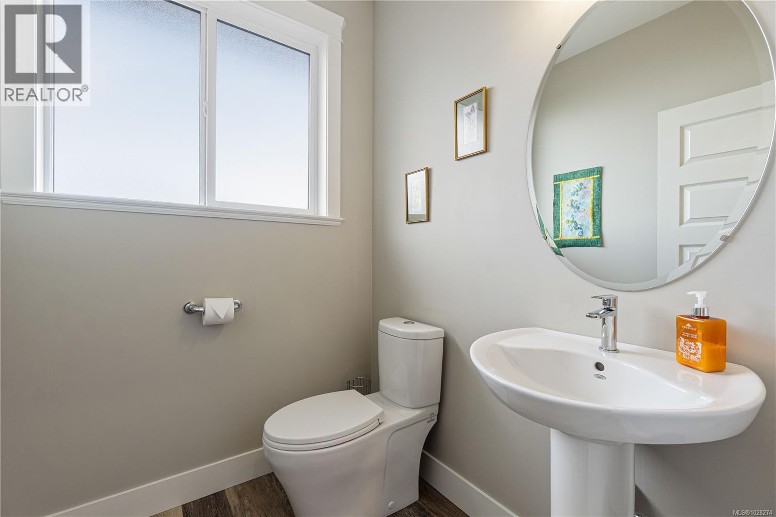 916 Hanington Rd - 30