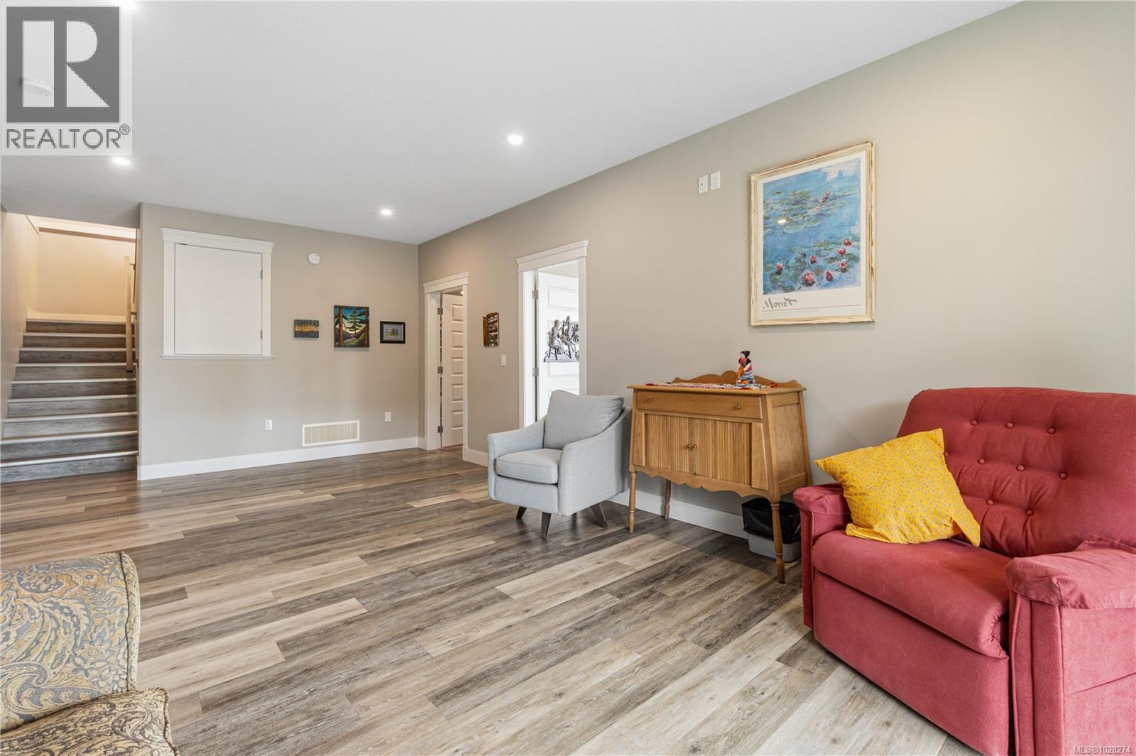 916 Hanington Rd - 49