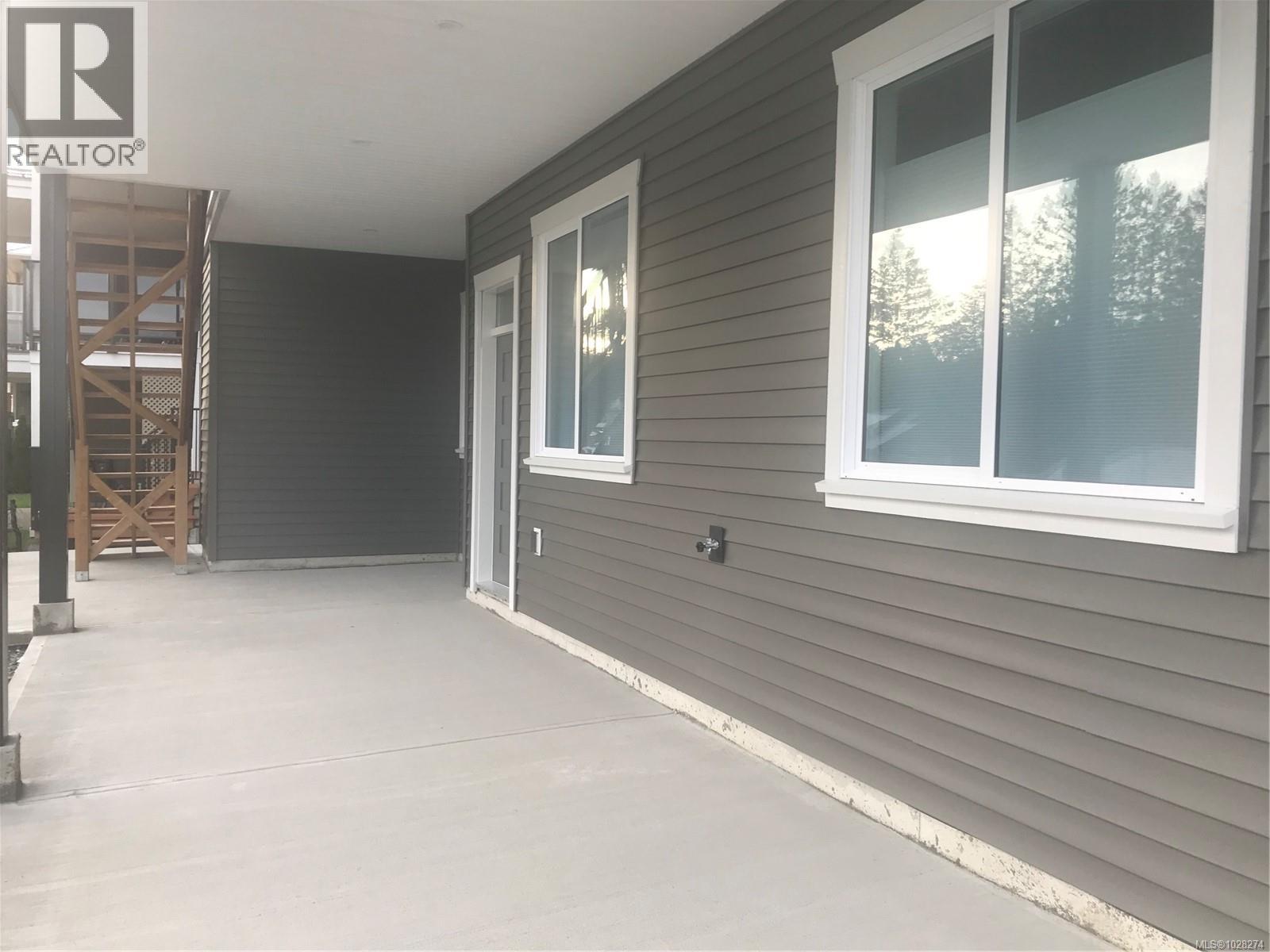 916 Hanington Rd - 78