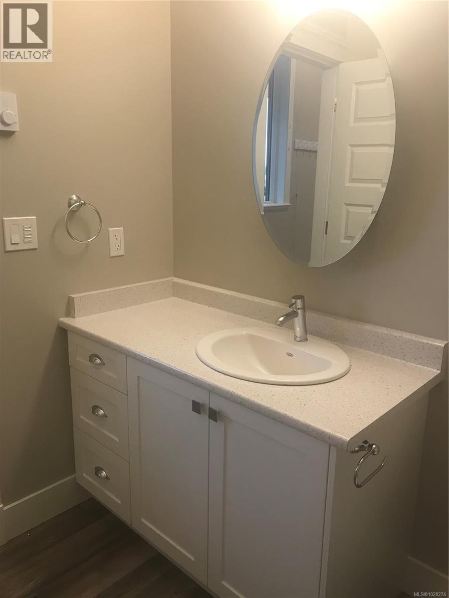916 Hanington Rd - 74