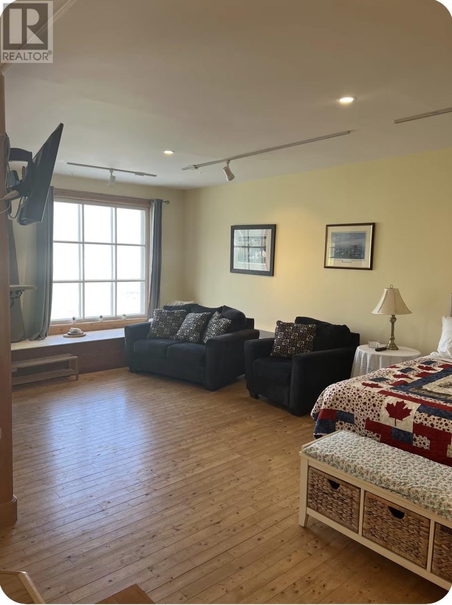 122 Main Street - 32