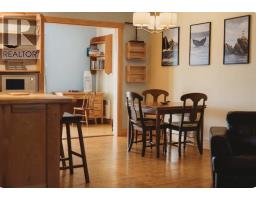 122 Main Street thumbnail 15