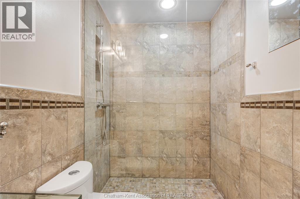 225 CAMPUS PARKWAY Unit# 117, Chatham, Ontario, N7L4X2 — Photo 27