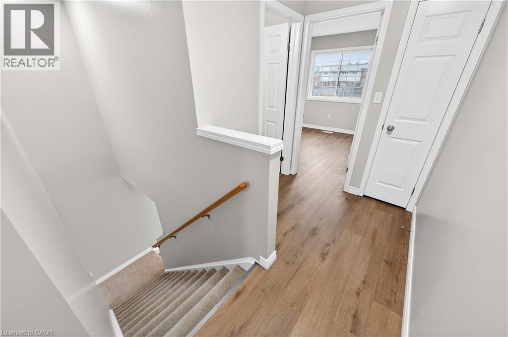 155 HIGHLAND Crescent Unit# D18, Kitchener, Ontario, N2M0A1 — Photo 22