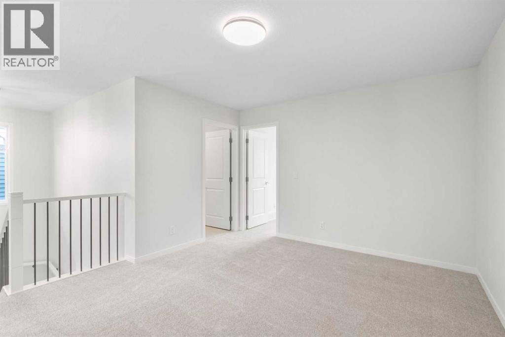 675 Buffaloberry Manor SE - 21