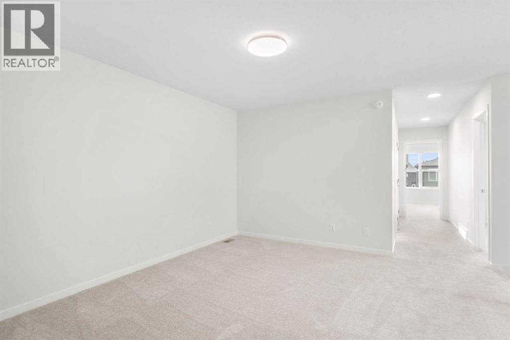 675 Buffaloberry Manor SE - 23